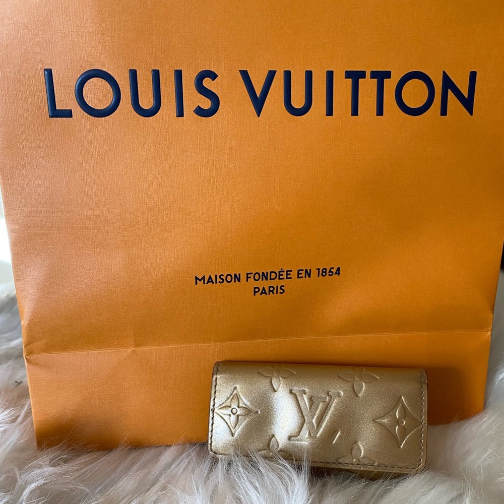 Louis Vuitton 4 key holder